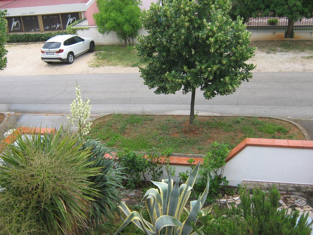 Apartment Meridiana Ρόβινι Εξωτερικό φωτογραφία